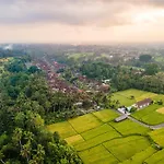 Aura Apartments Ubud